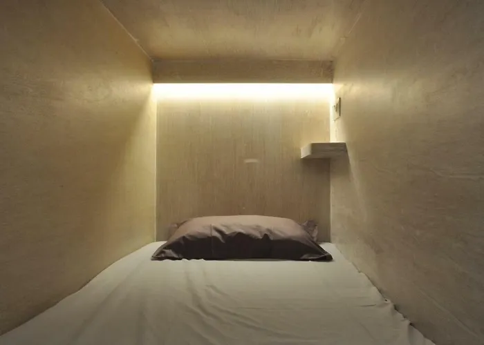 Hostal Rumah Kayu Bali *