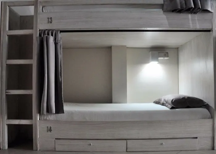 Hostal Rumah Kayu Bali Kuta Lombok
