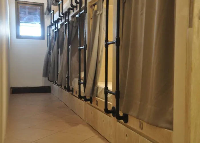 Rumah Kayu Bali Kuta Lombok