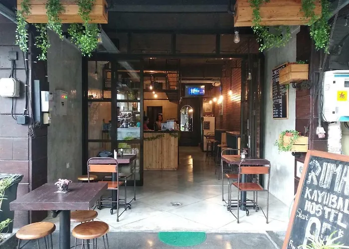 Hostal Rumah Kayu Bali *